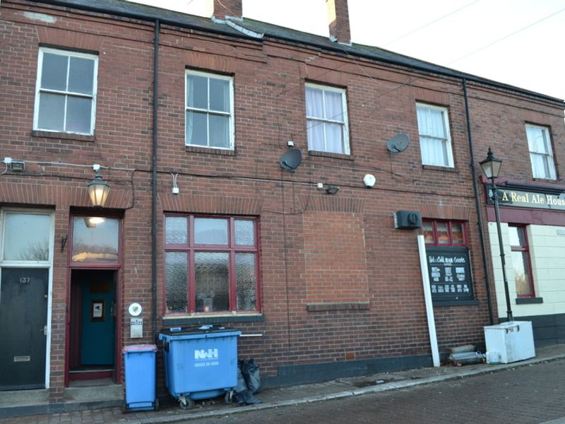 Dolly Peel. (External). Published on 28-11-2025 