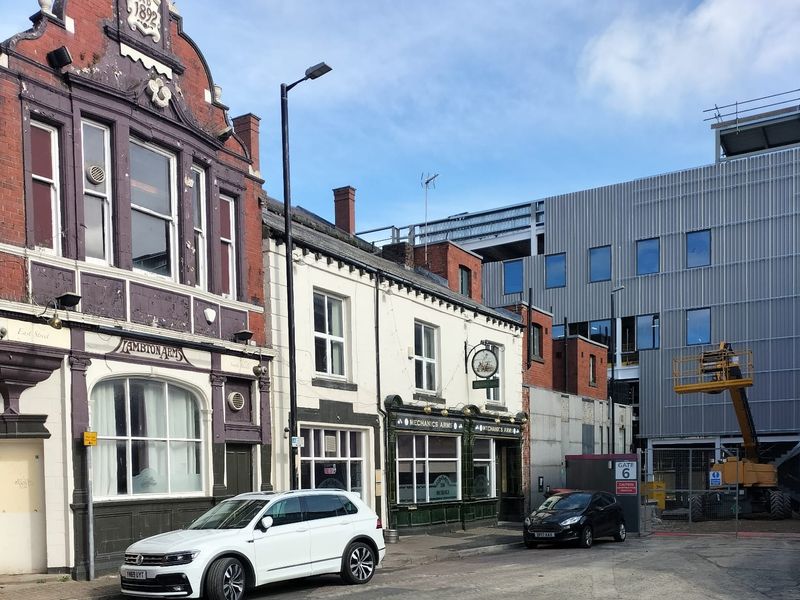 Lambton Arms & Mechanics. (External). Published on 29-03-2026 