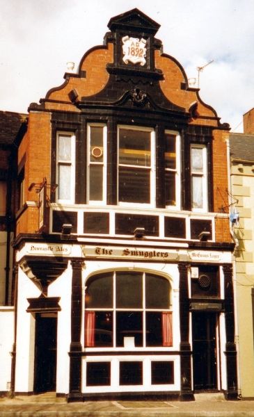 Lambton Arms 1989. (External). Published on 29-10-2024
