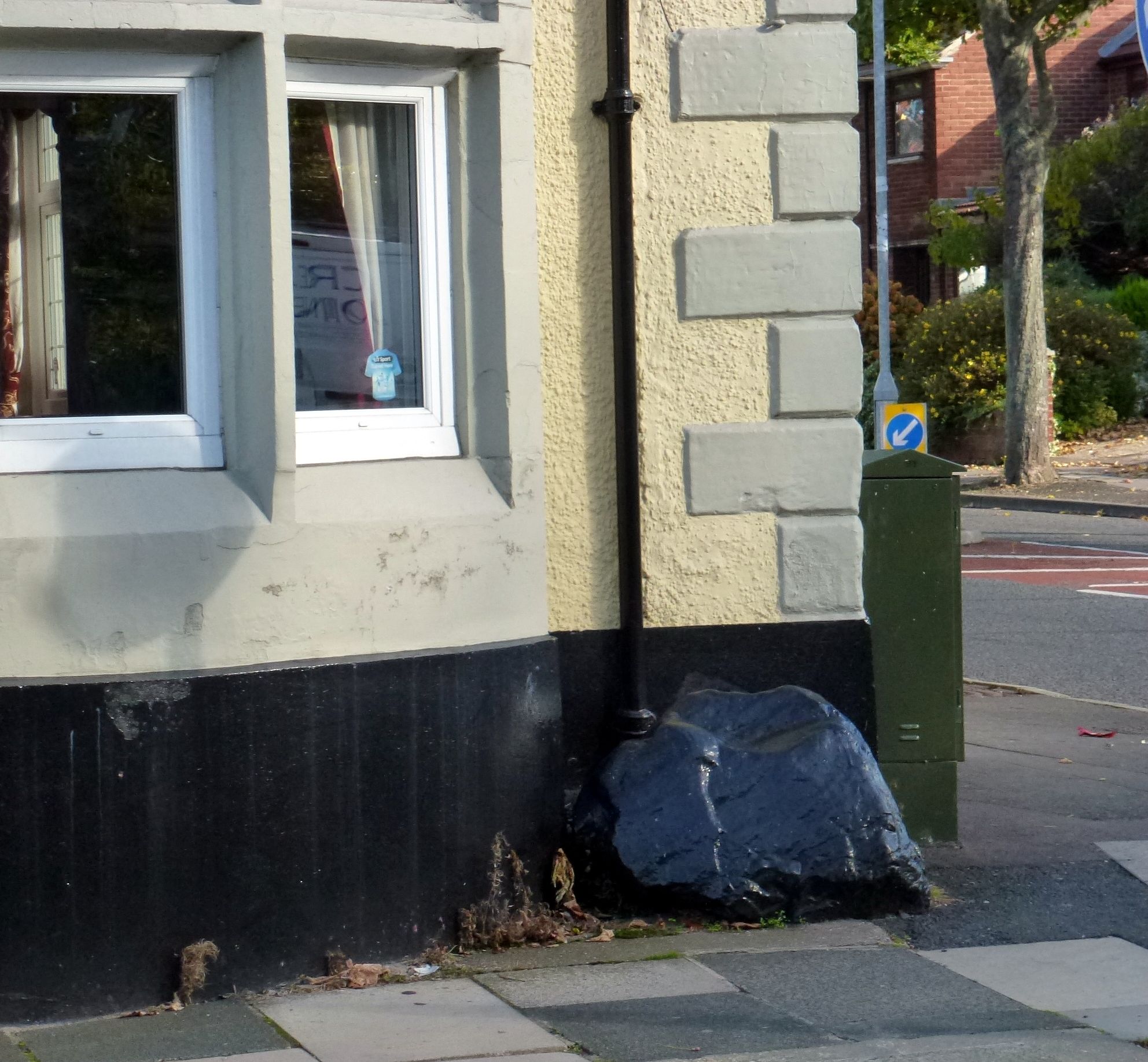 Old Ship Mounting Stone. (External). Published on 20-10-2015