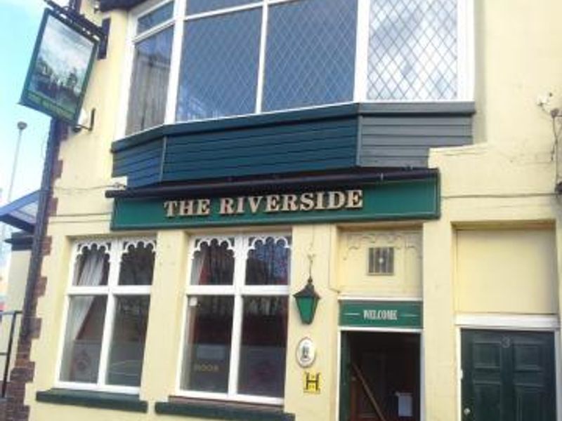 Riverview. (Pub, External). Published on 24-07-2014