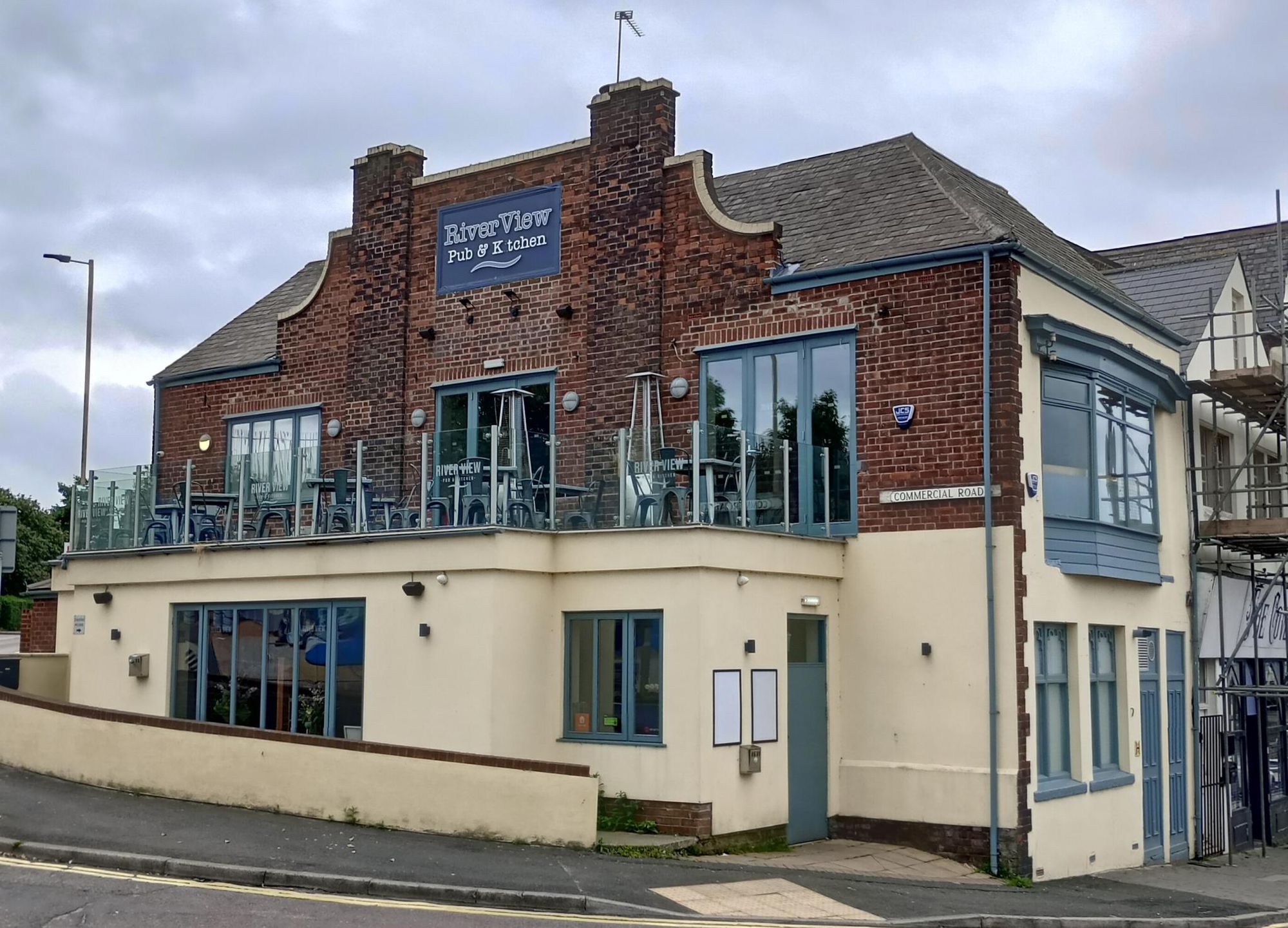 Riverview Pub & Kitchen . (External). Published on 04-06-2024