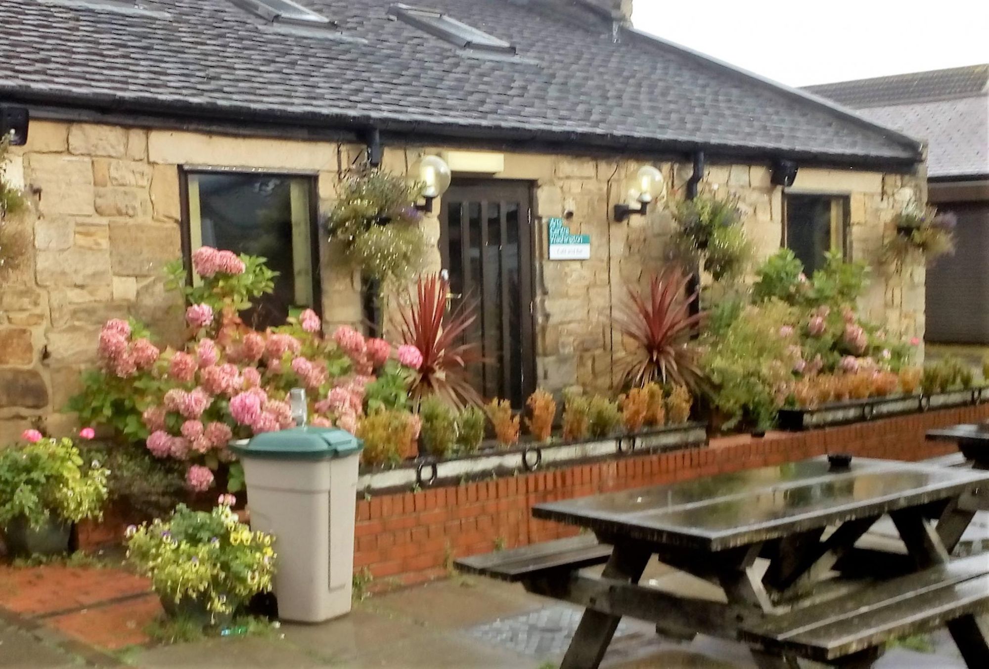 Courtyard. (Pub, External, Key). Published on 01-01-1970