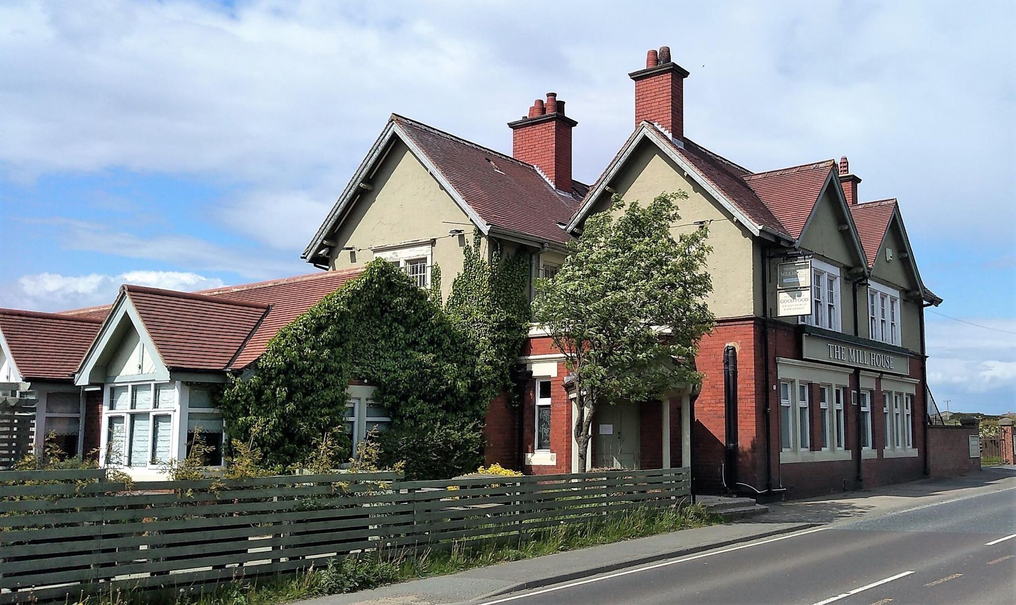 Mill House. (External). Published on 17-05-2023