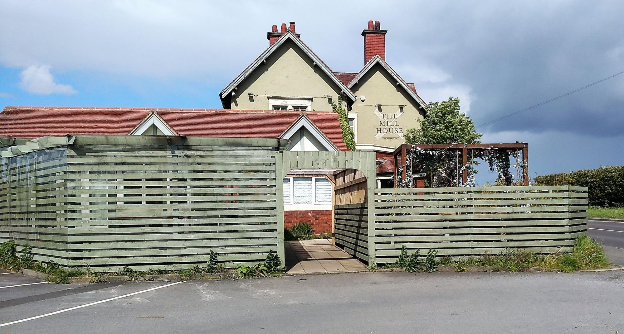 Mill House. (Pub, External, Key). Published on 17-05-2023