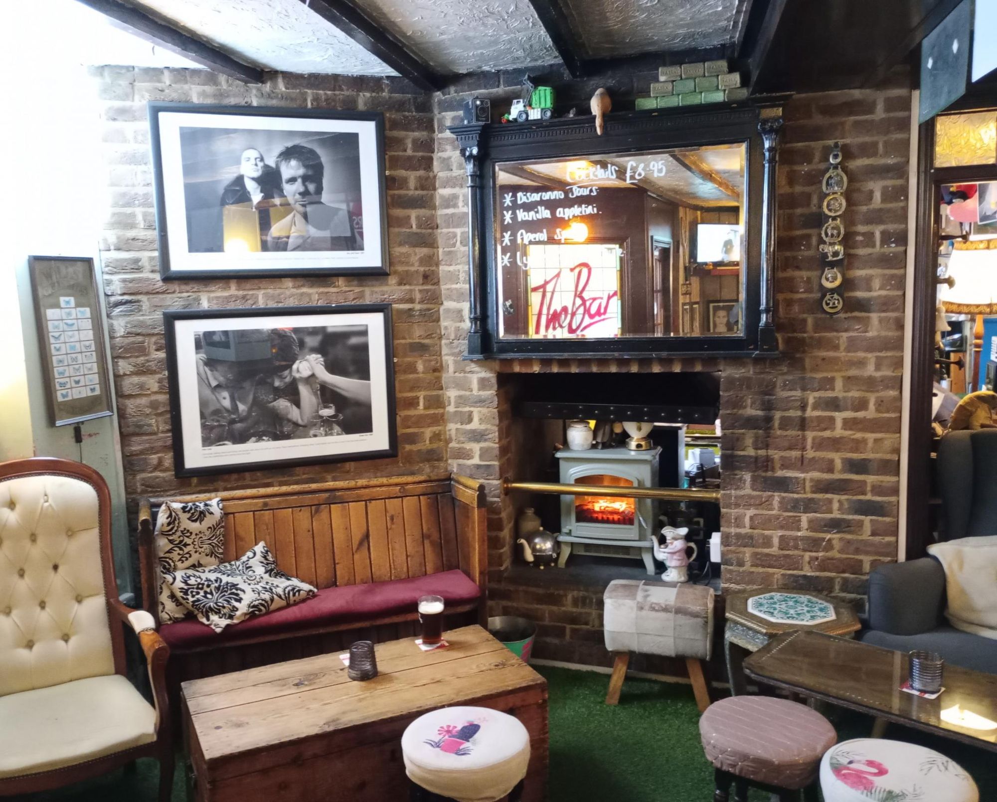 Black Horse. (Bar). Published on 26-09-2024