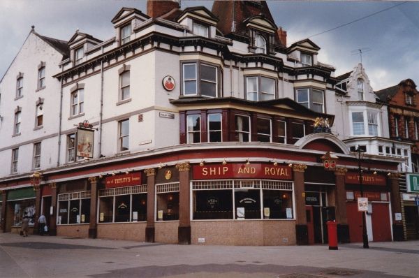 Ship & Royal -1989 Ron Lawson & Sunderland Antiquarian Society . (External). Published on 11-06-2024