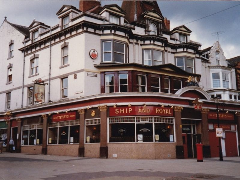 Ship & Royal -1989 Ron Lawson & Sunderland Antiquarian Society . (External). Published on 11-06-2024