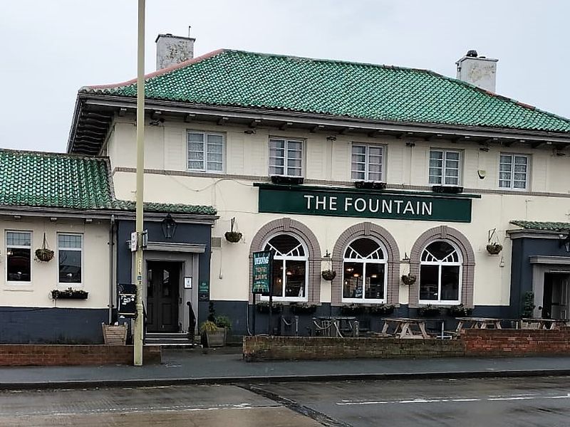 Fountain. (Pub, External). Published on 30-03-2022