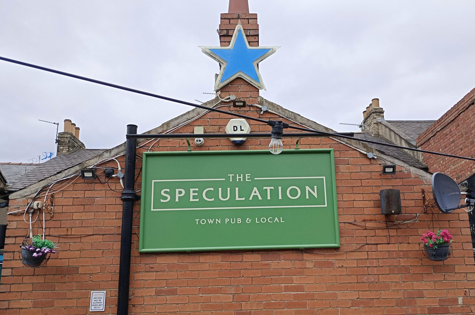 Speculation Back Garden . (Garden, Sign). Published on 29-05-2024