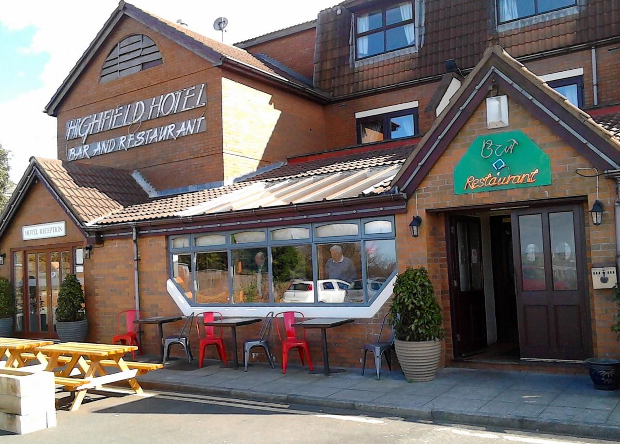 Highfield Hotel and Bar. (Pub, External, Key). Published on 11-04-2015