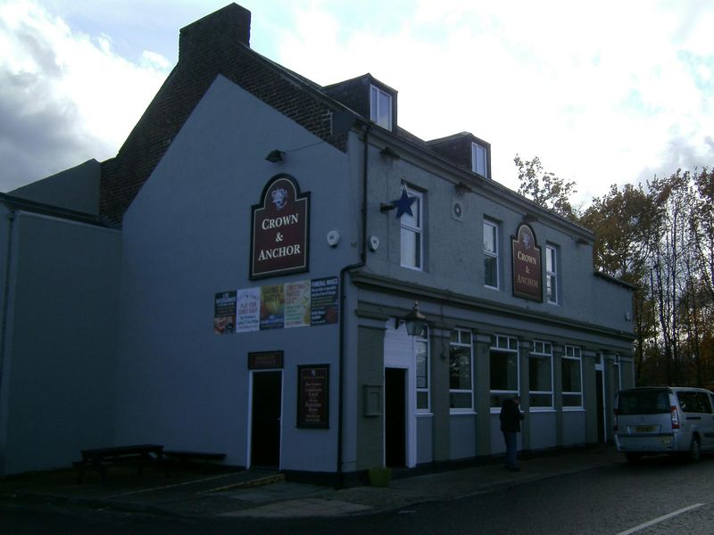 crown & anchor. (Pub, External). Published on 10-11-2019