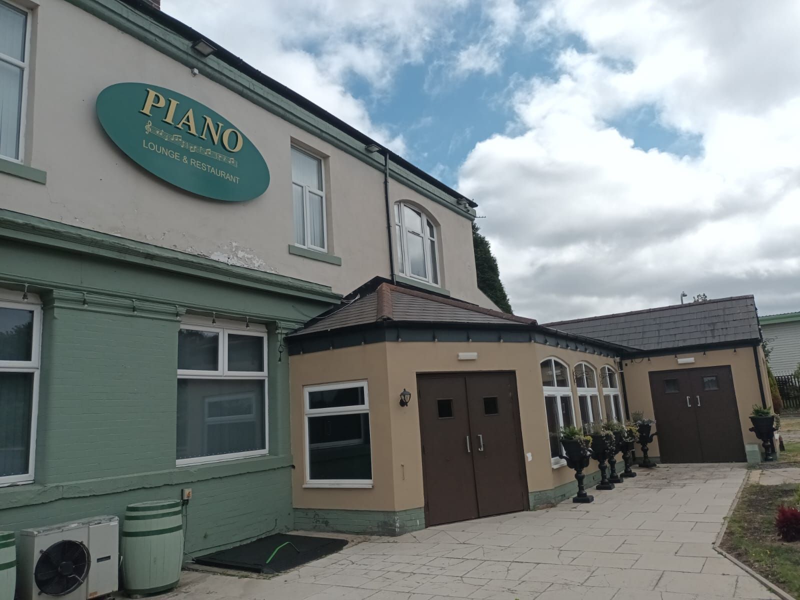 Piano Lounge & Restaurant. (External). Published on 25-07-2026