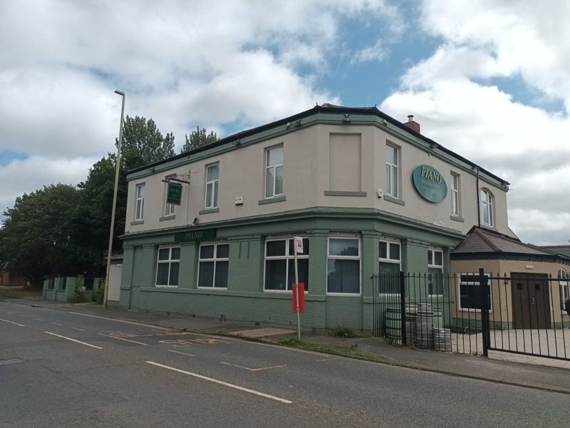 Piano Lounge & Restaurant. (External, Key). Published on 25-07-2026