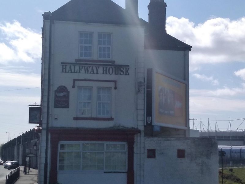 Halfway House. (Pub, External, Key). Published on 13-11-2021