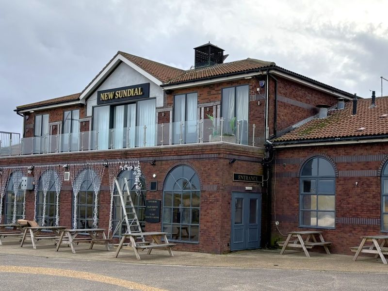 Sundial Updated. (External, Key). Published on 15-11-2025