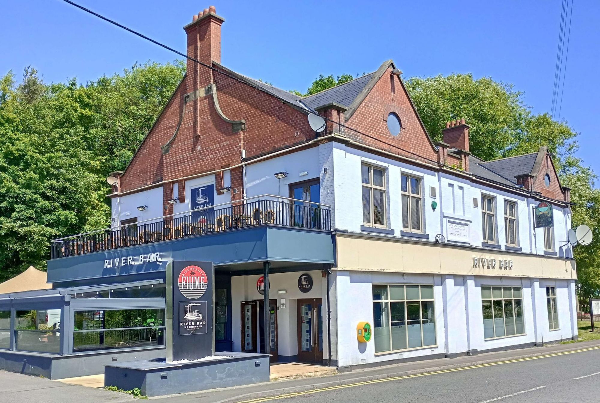 River Bar 2024 . (External). Published on 24-06-2024