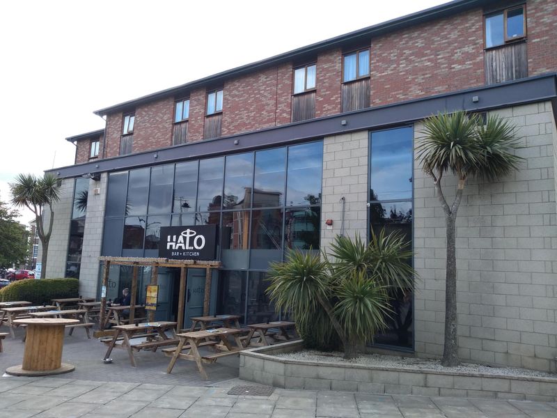 Halo Bar & Kitchen. (Pub, External, Key). Published on 11-06-2021