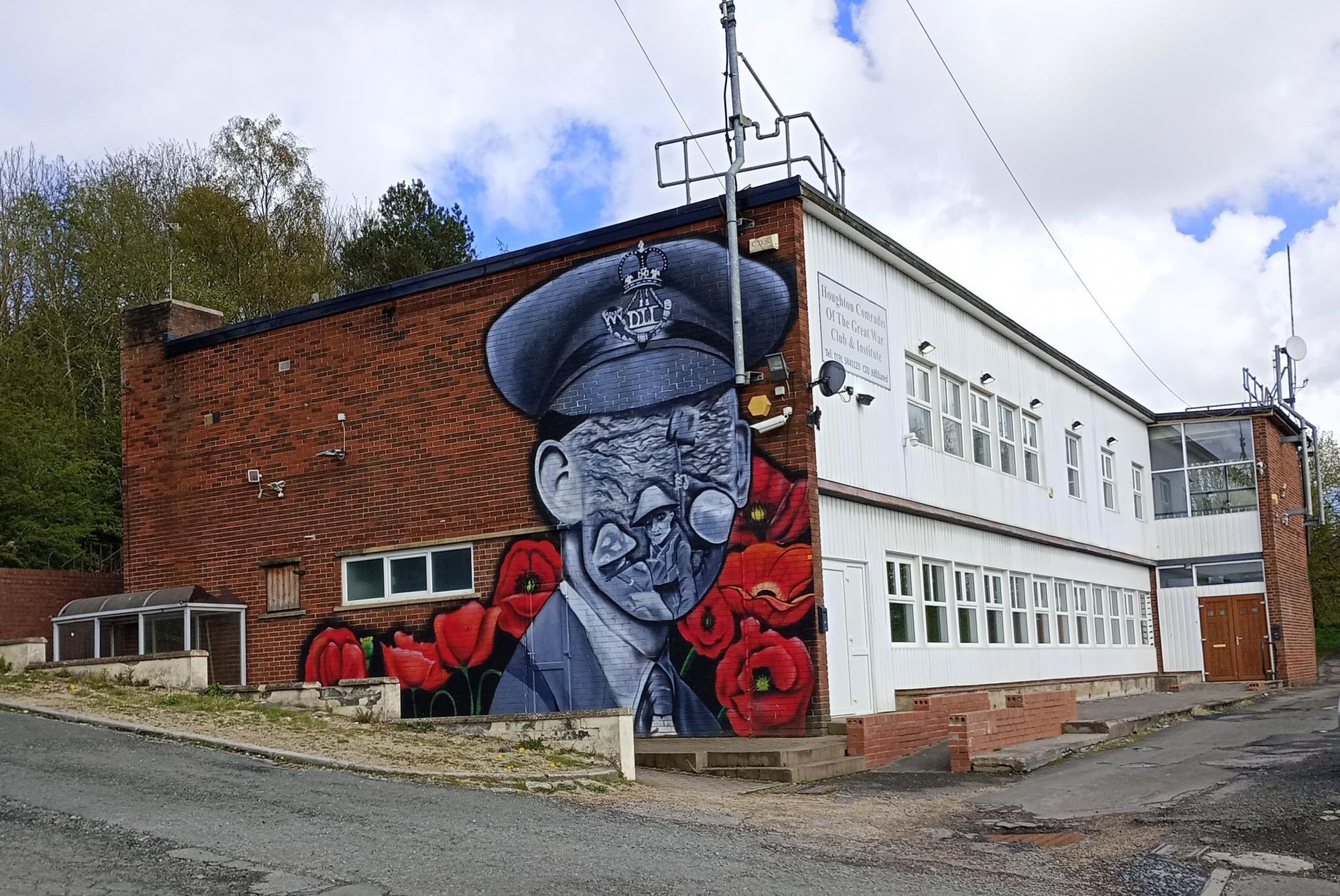 Houghton Comrades Club. (External). Published on 25-04-2024