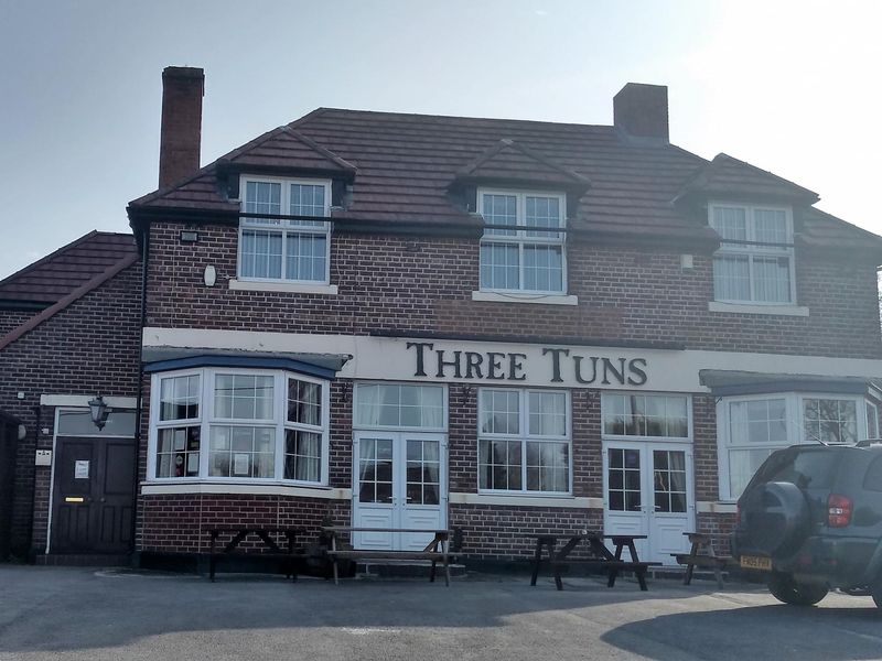 Three Tuns. (Pub, External, Key). Published on 26-01-2022