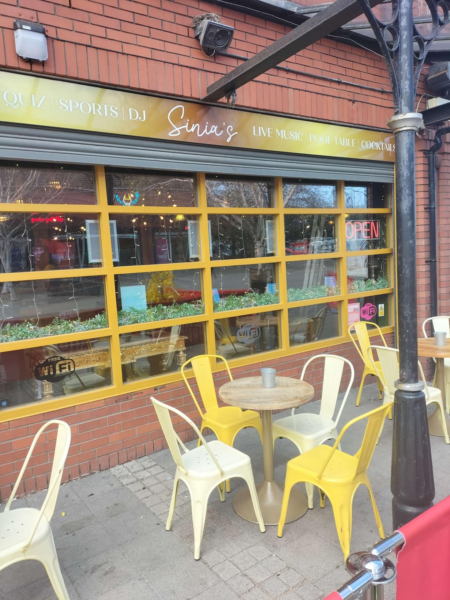 Sinia's. (External, Key). Published on 21-04-2026