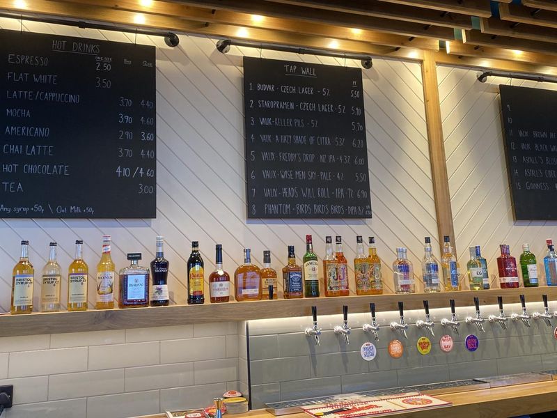 Elephant Rock . (Bar). Published on 08-02-2026 