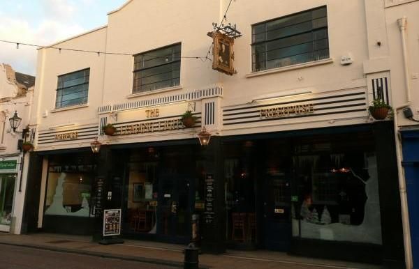 Street view. (Pub, External, Key). Published on 30-10-2022