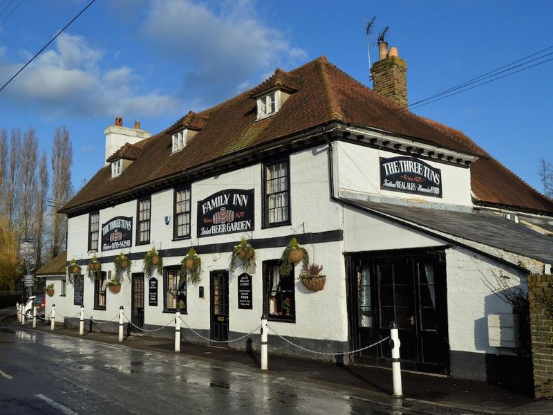 Three Tuns Lower Halstow. (External, Key). Published on 29-03-2018