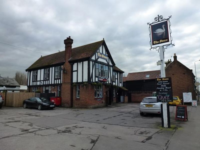 Swan, Teynham. (Pub, External, Key). Published on 01-11-2014