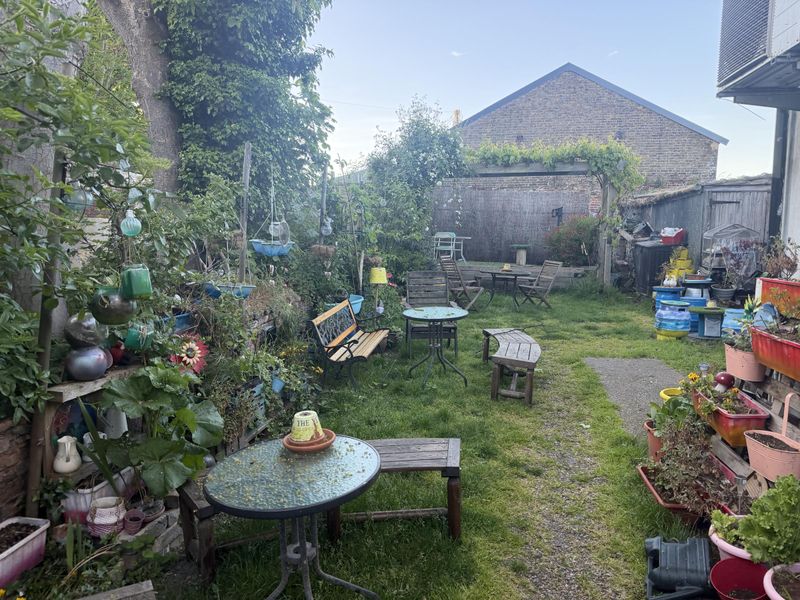 The garden. (Garden). Published on 15-05-2026 