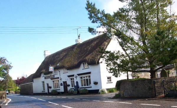 Rose and crown longburton. (Pub). Published on 25-07-2013
