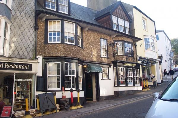 Volunteer Lyme Regis. (Pub). Published on 16-06-2013