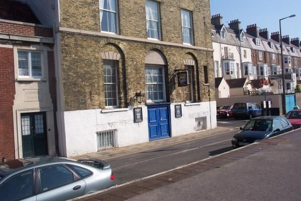 Moorings Bar weymouth. (Bar). Published on 20-06-2013