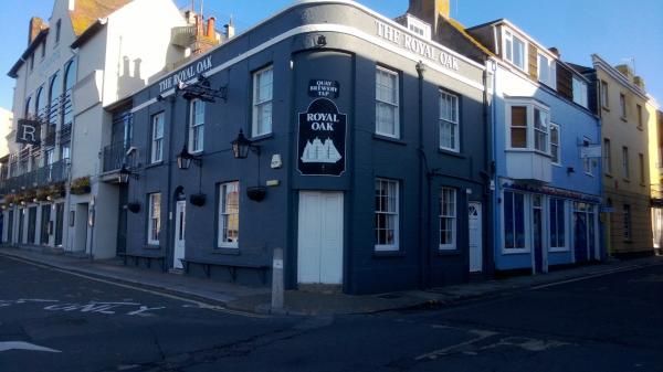 Royal Oak, Weymouth. (Pub, External). Published on 09-06-2013