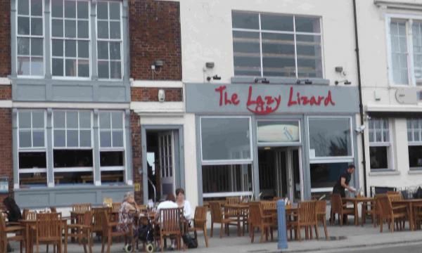 Lazy Lizard Wey. (Pub). Published on 13-08-2013