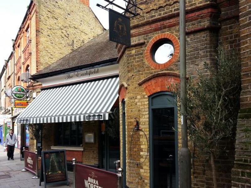 The Earlsfield, Garratt Lane SW18. (Pub, External, Key). Published on 17-10-2014