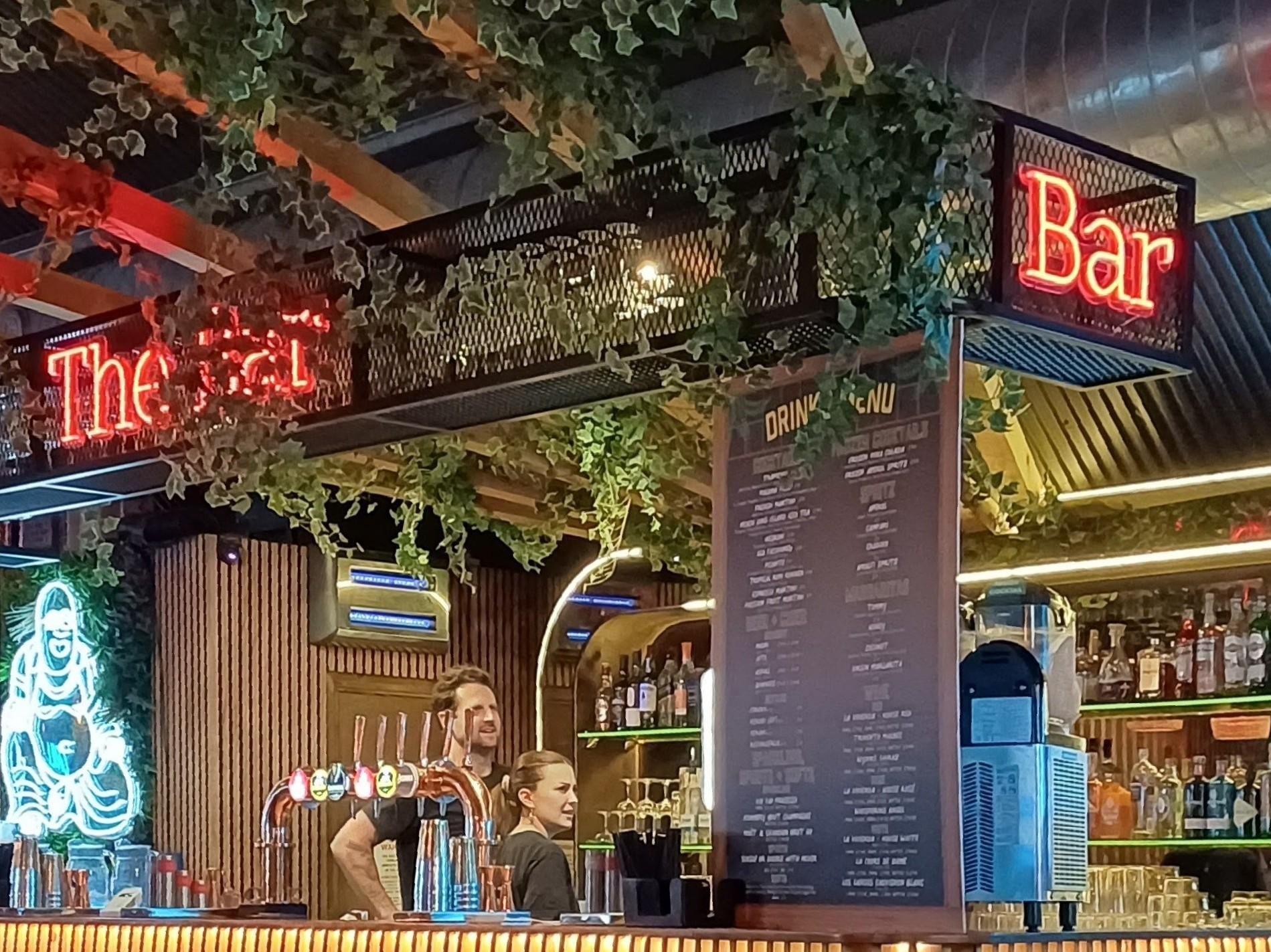 Market Place SW8 - main bar. (Pub, Bar). Published on 11-10-2023