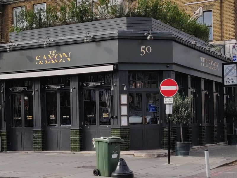 Saxon, sSW4, 2021-10-19. (Pub, External). Published on 05-11-2021