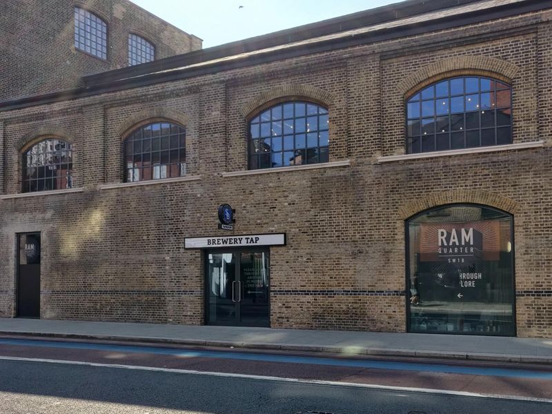 Sambrook's Brewery Tab. 40 Ram Street, Wandsworth SW18 1UR - 202. (Pub, Brewery, External, Key). Published on 26-07-2021