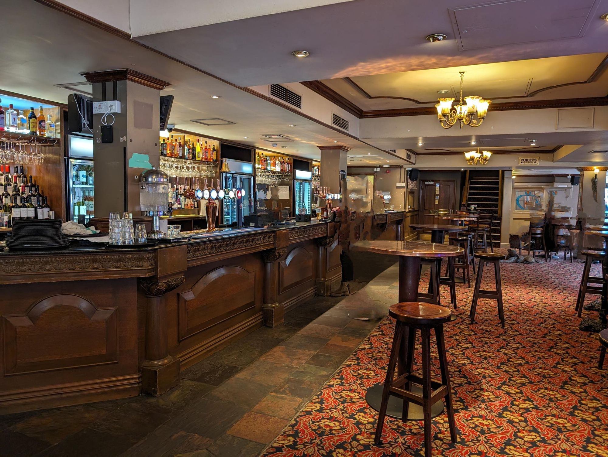 Asparagus SW11 - bar. 2024-04-03. (Pub, Bar). Published on 03-04-2024