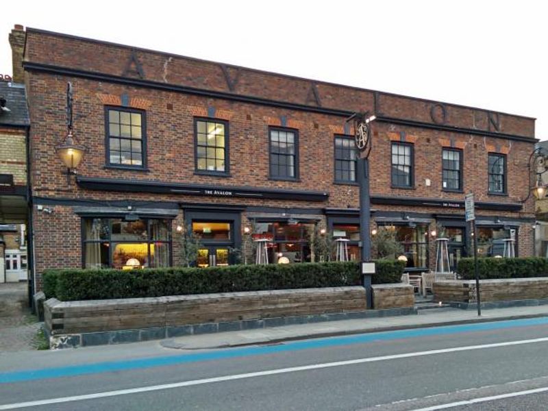Avalon SW12 23-03-2015. (Pub, External, Key). Published on 24-03-2015