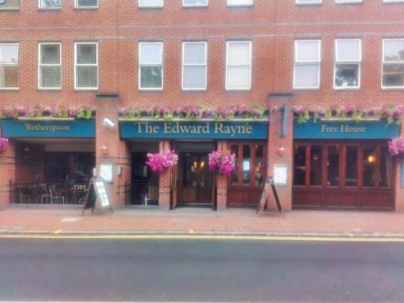 Edward Rayne SW20. (Pub, External, Key). Published on 10-07-2014