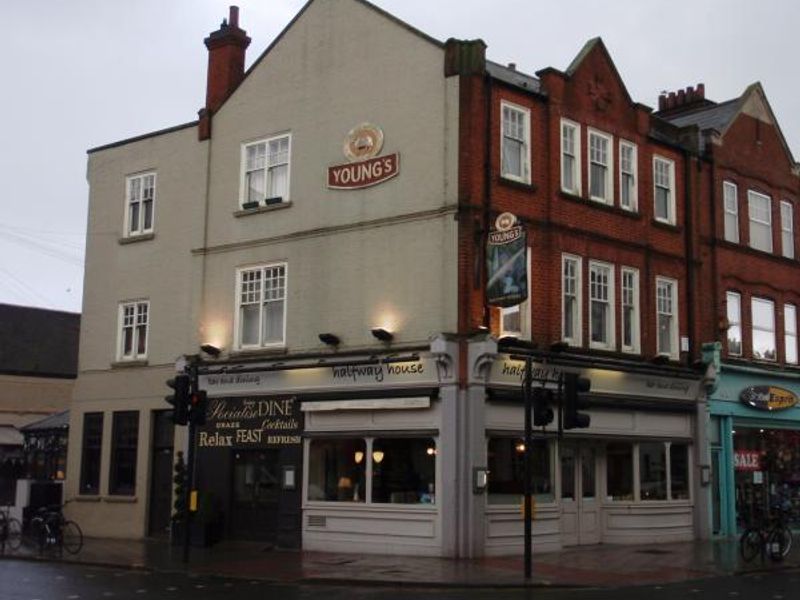 Halfway House, Earlsfield SW18. (Pub, External). Published on 25-01-2014 