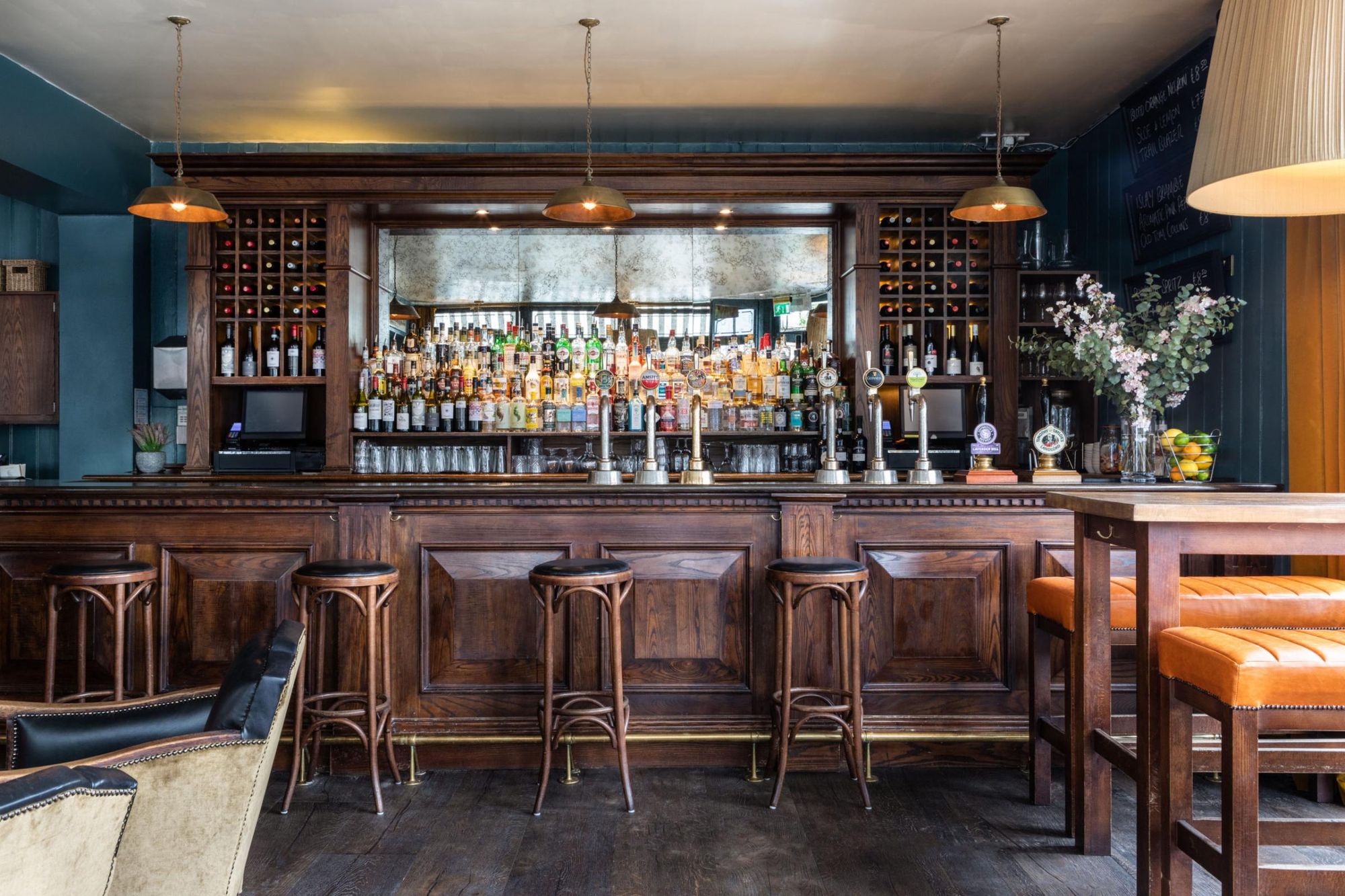 Ben Carpenter Copyright © Ben Carpenter Photography The bar at T. (Pub, External). Published on 16-11-2021
