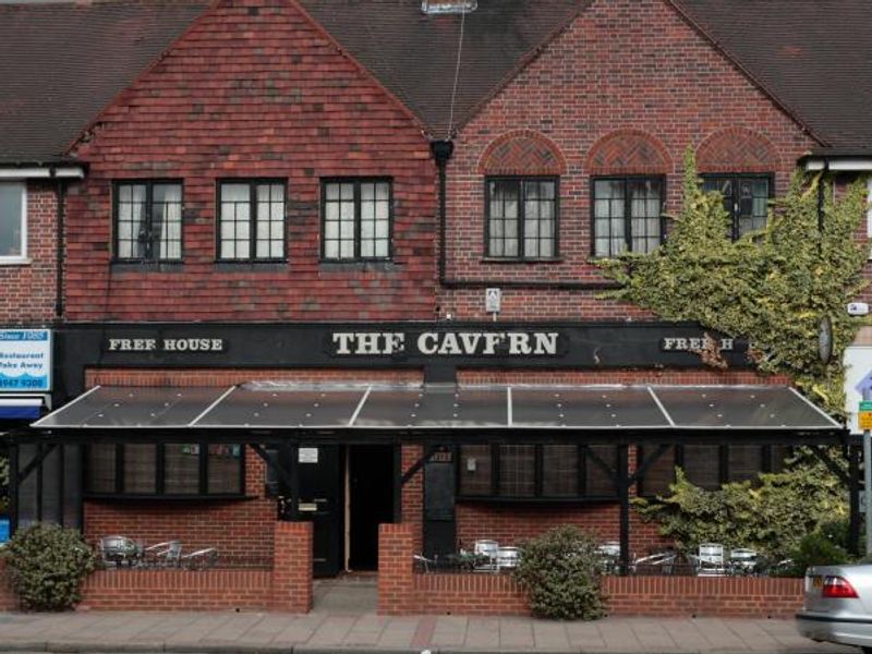Cavern, Raynes Park SW20. (Pub, External, Key). Published on 19-09-2013