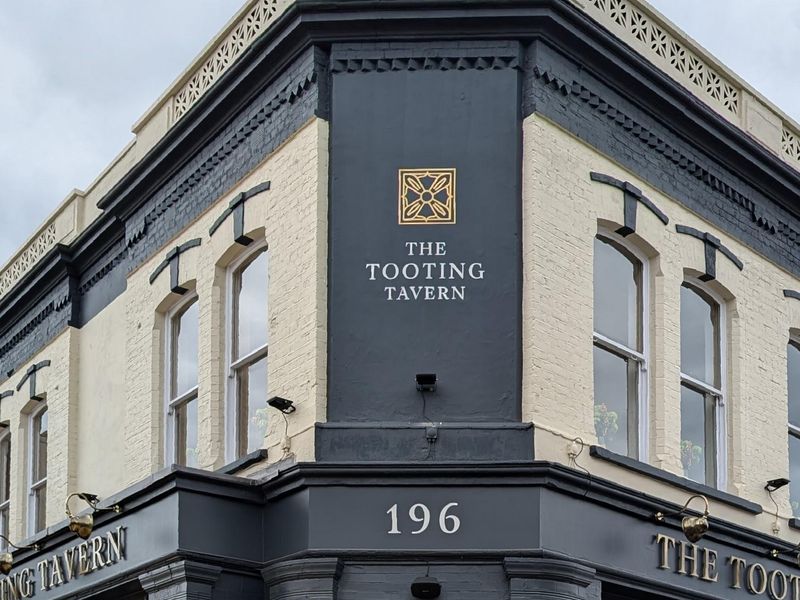 Tooting Tavern exterior . (Pub, External). Published on 21-08-2024