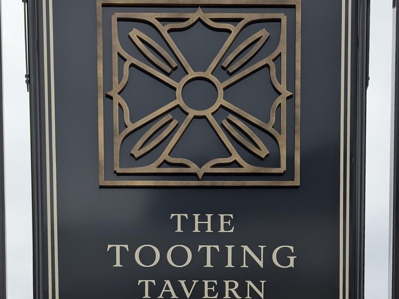 Tooting Tavern exterior . (Sign). Published on 21-08-2024