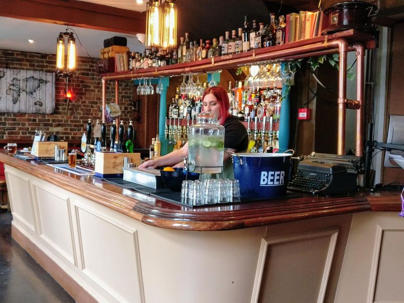 Clapham Tap, 128 Clapham Manor Street SW4 6ED - main bar. (Pub, Bar). Published on 05-08-2017