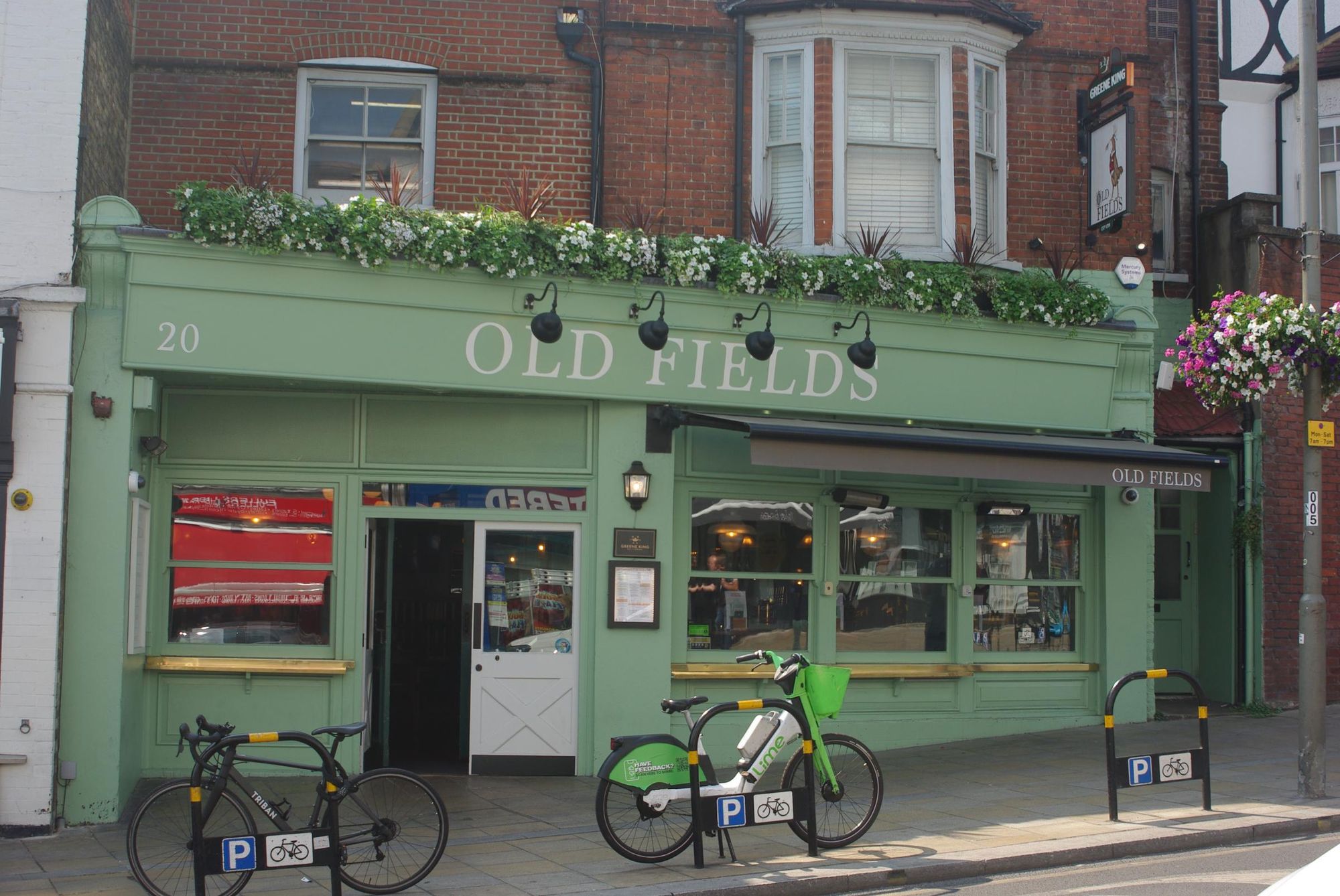 Old Fields, Sothfields, SW18. (Pub, External, Key). Published on 26-08-2025