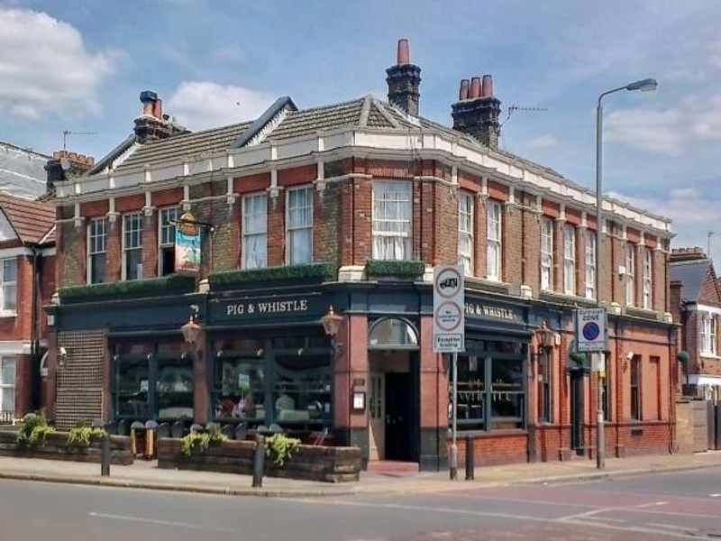 Pig & Whistle, SW18. (Pub, External, Key). Published on 28-06-2014